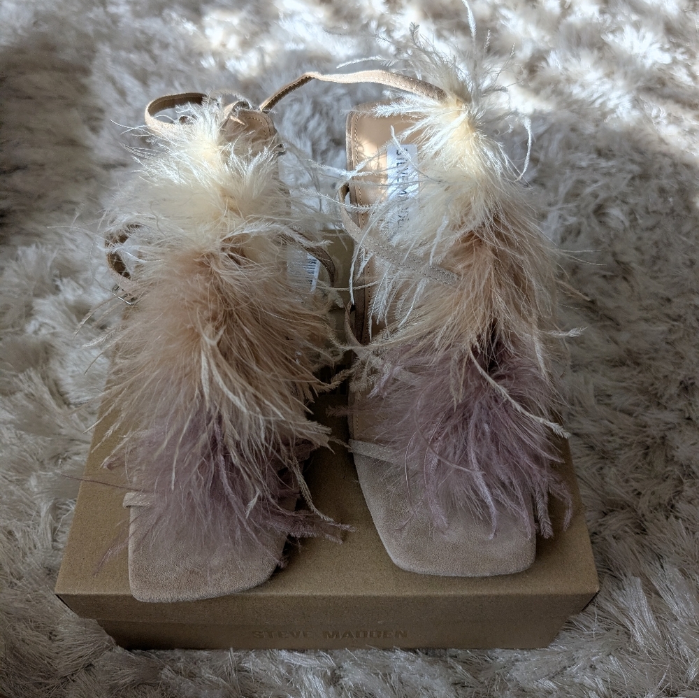 Steve Madden Feathered Heels - Tan Ombre